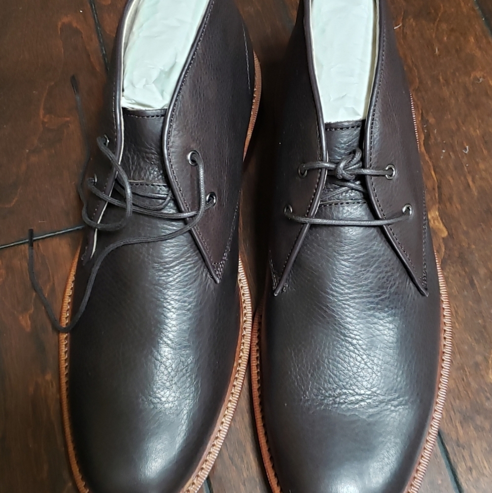 CHUKKA BOOTS